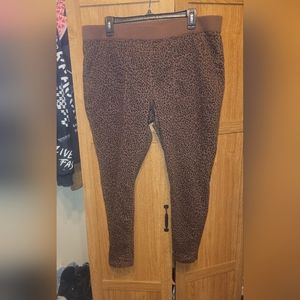 Casual brown cheetah print pants